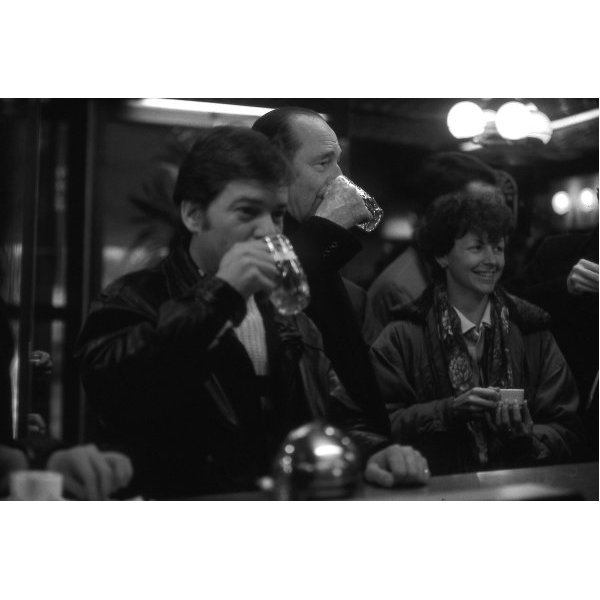 Jacques CHIRAC in a pub