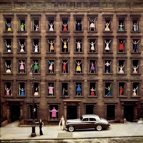GIRLS IN THE WINDOWS, NEW-YORK