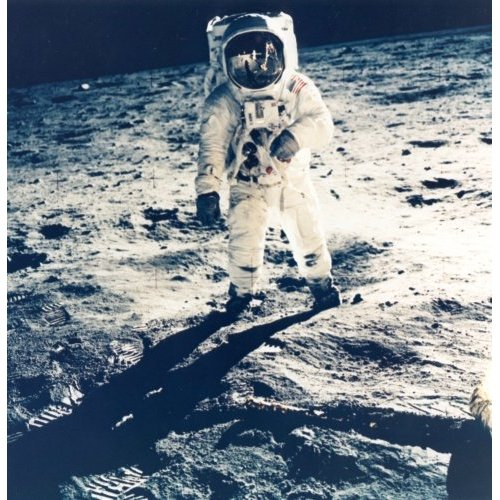 L’homme est sur la Lune