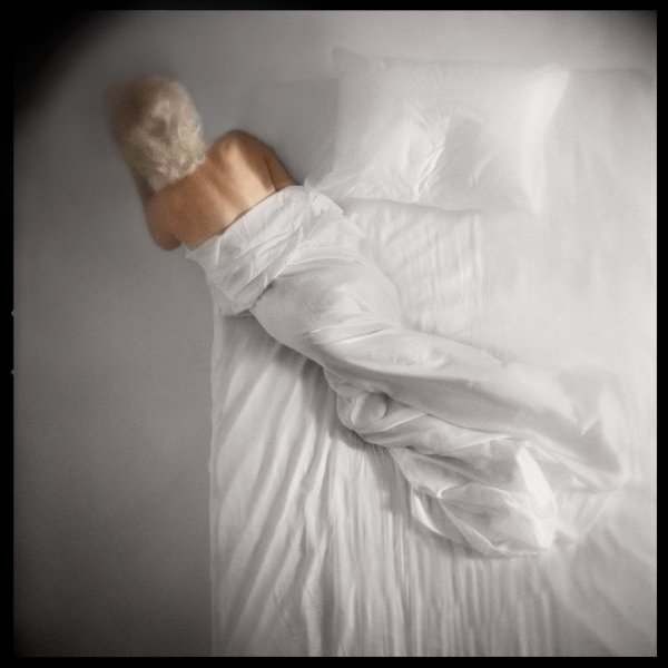 Marilyn hiding