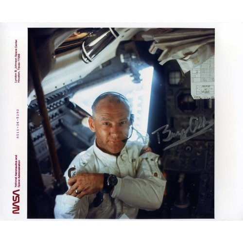 Buzz ALDRIN dans le module lunaire Eagle