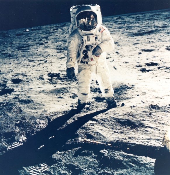 L’homme est sur la Lune