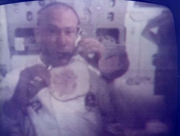Buzz ALDRIN se prépare un sandwich&nbsp;!, le 22 juillet 1969